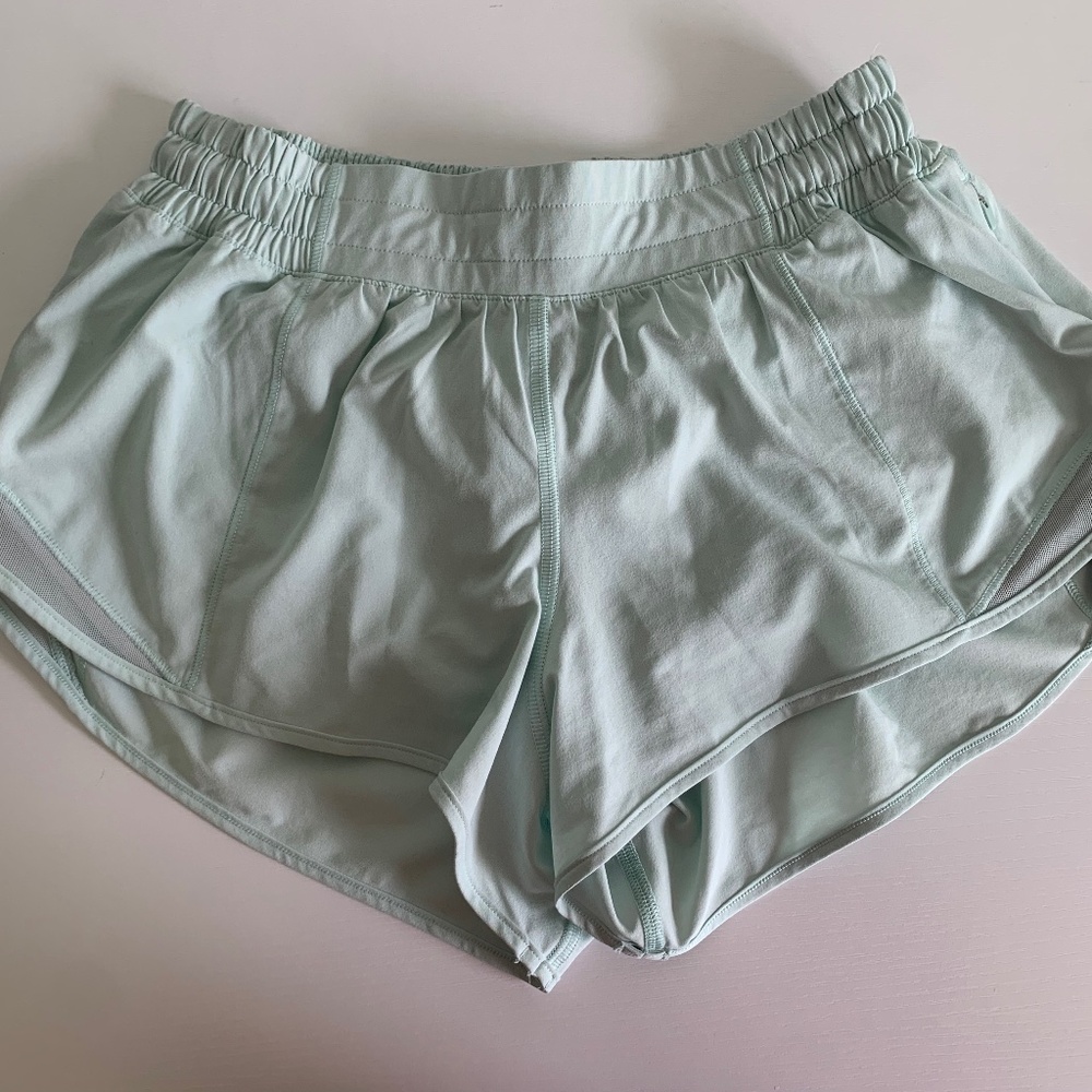 Lulu Hotty Hot 2.5 shorts Mint